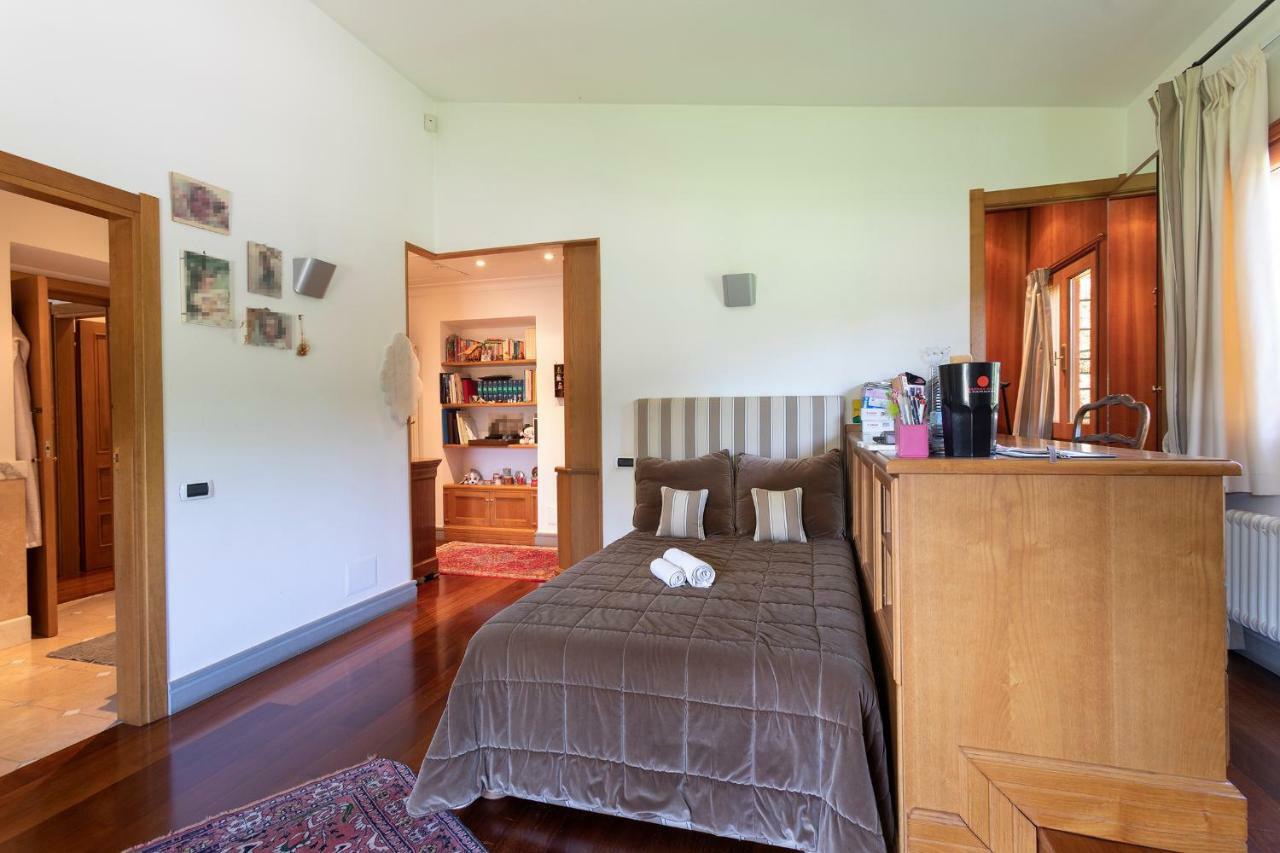 Villa In Via Della Marcigliana Casale Torre San Giovanni Kültér fotó