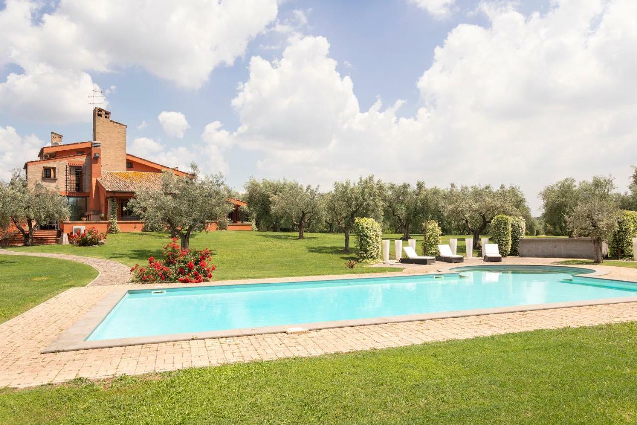 Villa In Via Della Marcigliana Casale Torre San Giovanni Kültér fotó