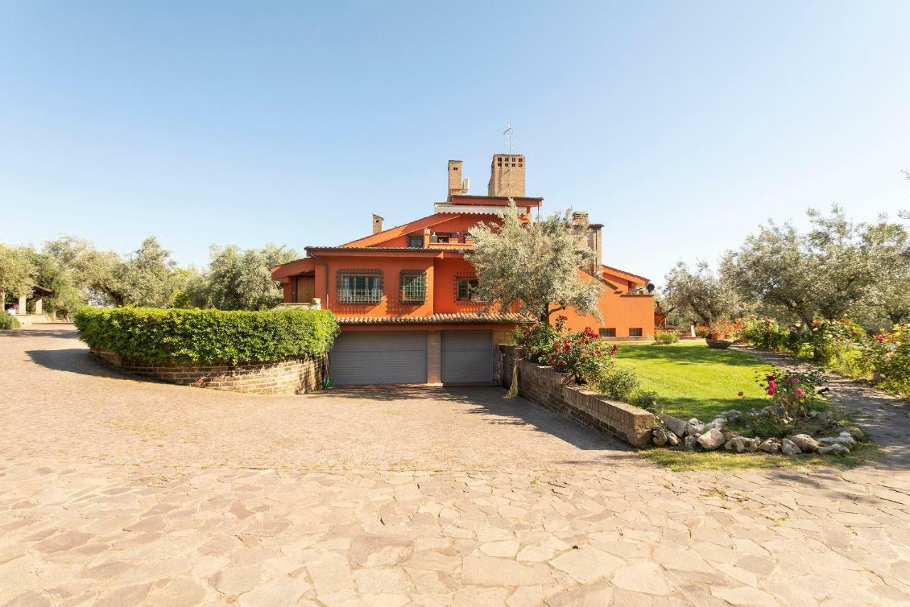 Villa In Via Della Marcigliana Casale Torre San Giovanni Kültér fotó